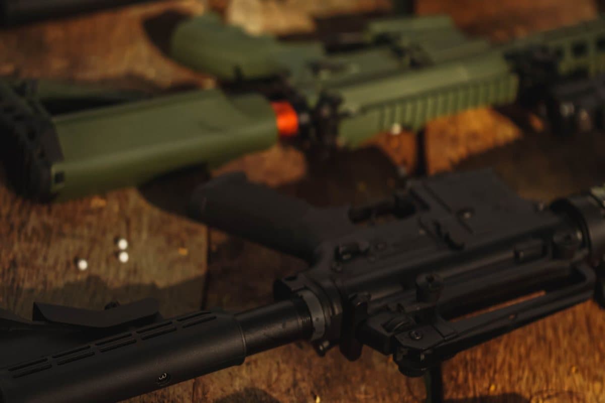 Comprendre les Joules en airsoft : formule et limites par terrain